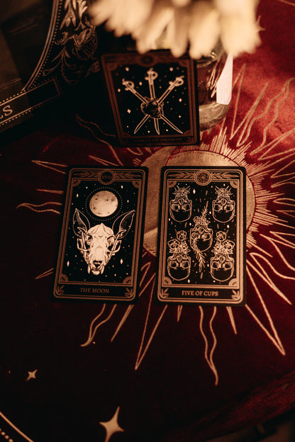 the marigold tarot deck reading on tarot cloth