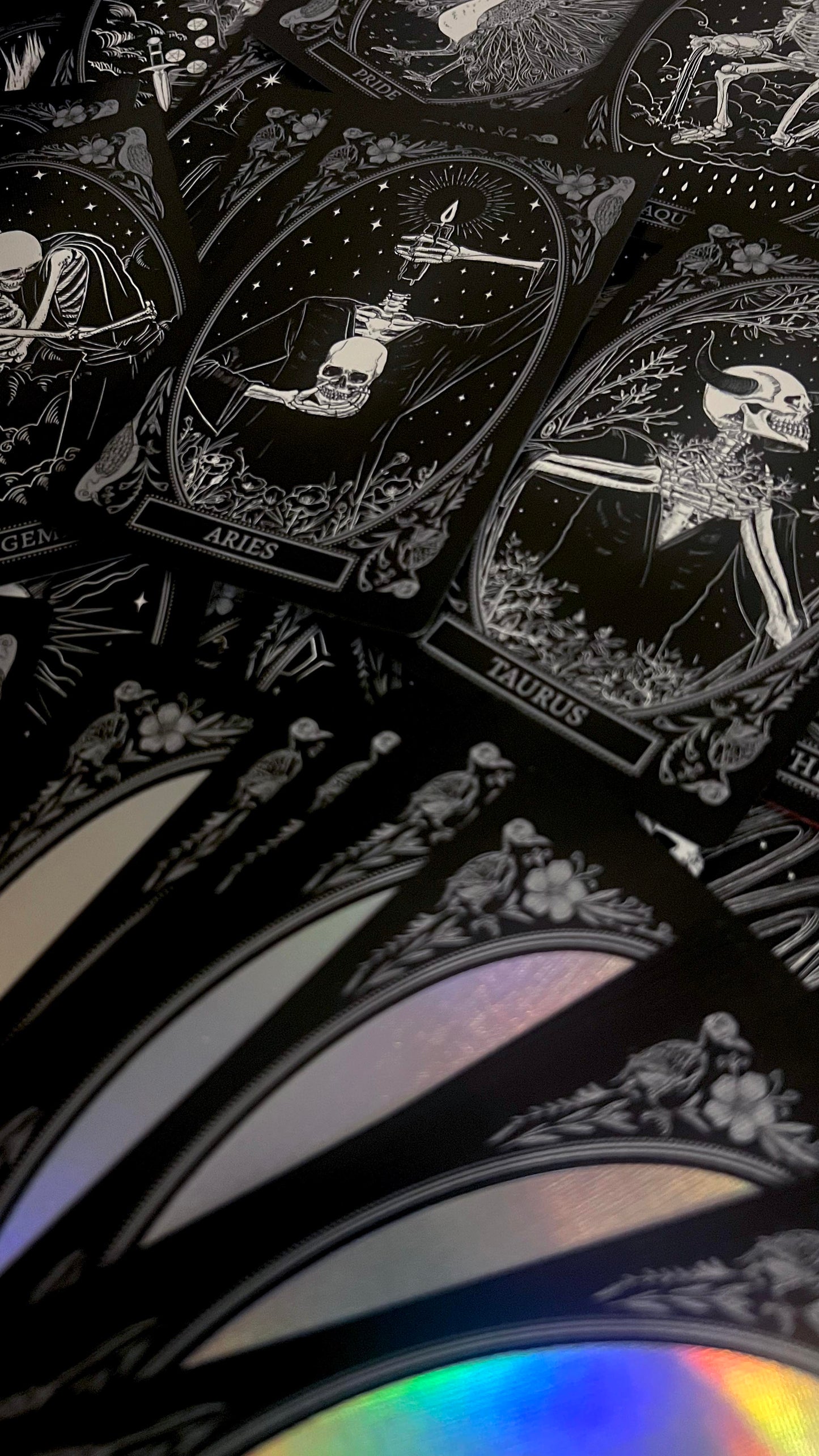 The Mirror Oracle