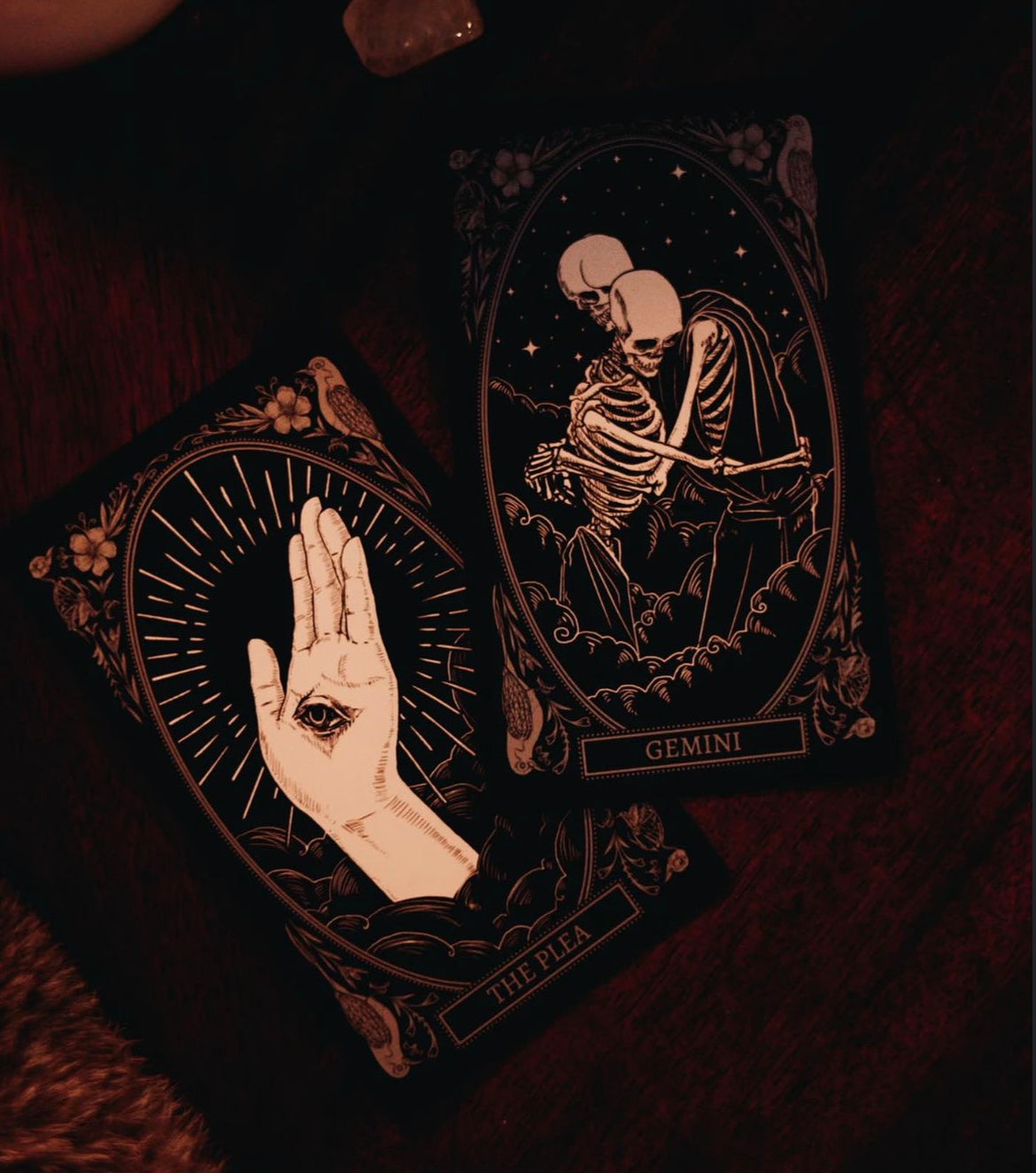 The Mirror Oracle